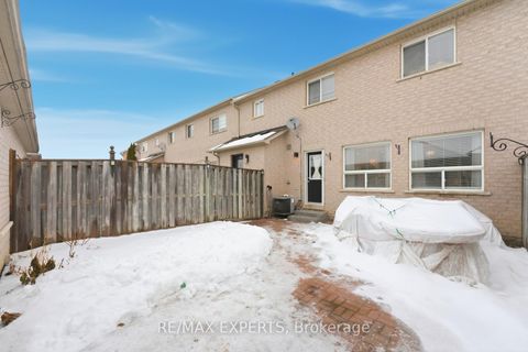 Photo 38 at 34 Castle Park Boulevard, Sonoma Heights, Vaughan