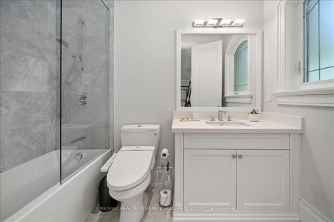 Photo 32 at 185 Maxome Avenue, Newtonbrook East, Toronto