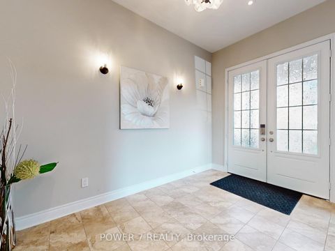 Photo 4 at 61 Match Point Court, Aurora Estates, Aurora