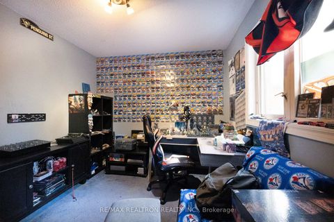 Photo 14 at 37 Woodhaven Crescent, Oak Ridges, Richmond Hill