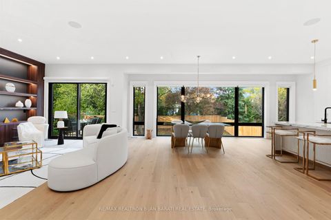 Photo 15 at 422 Hounslow Avenue, Willowdale West, Toronto