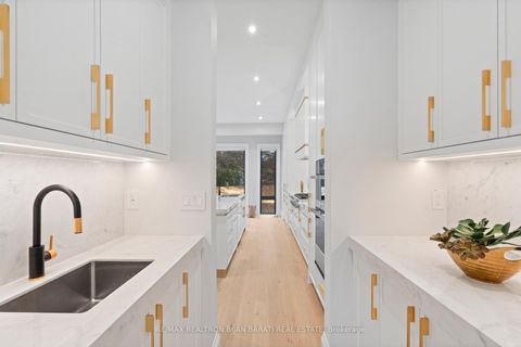 Photo 22 at 422 Hounslow Avenue, Willowdale West, Toronto