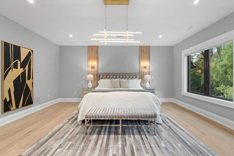 Photo 28 at 422 Hounslow Avenue, Willowdale West, Toronto