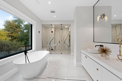 Photo 31 at 422 Hounslow Avenue, Willowdale West, Toronto