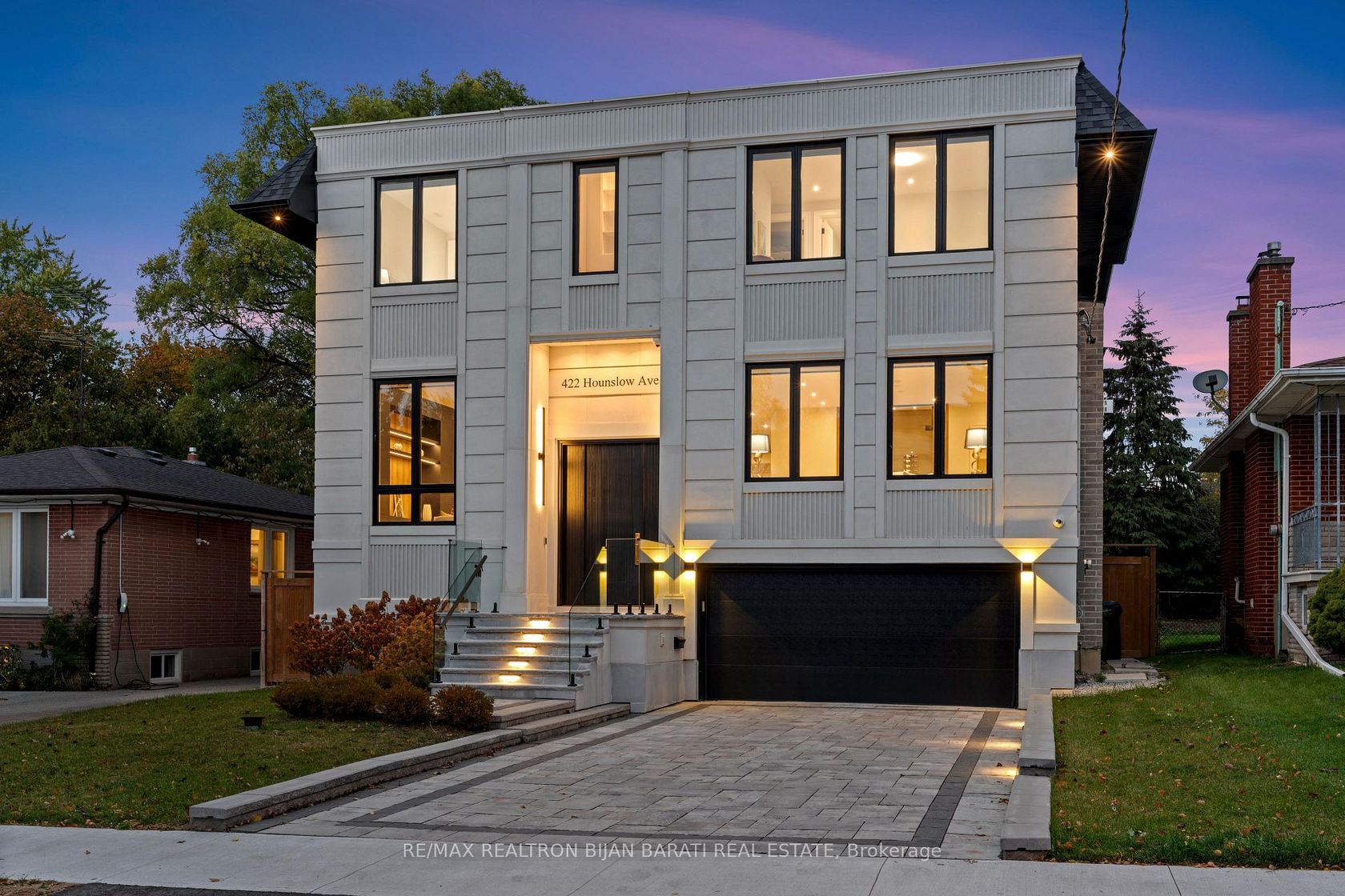 422 Hounslow Avenue, Willowdale West, Toronto 