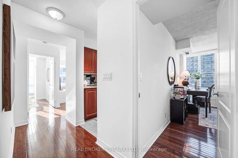 Photo 3 at 1005 - 1 Elm Drive W, City Centre, Mississauga