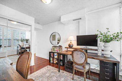 Photo 5 at 1005 - 1 Elm Drive W, City Centre, Mississauga