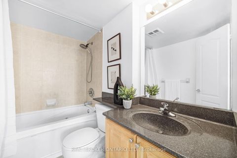 Photo 6 at 1005 - 1 Elm Drive W, City Centre, Mississauga