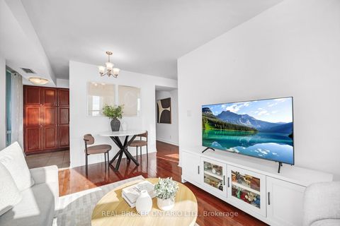 Photo 7 at 1005 - 1 Elm Drive W, City Centre, Mississauga