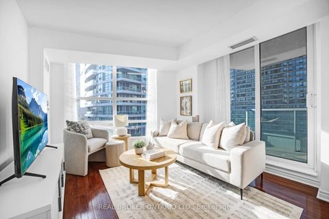 Photo 9 at 1005 - 1 Elm Drive W, City Centre, Mississauga