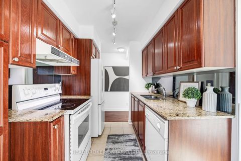 Photo 10 at 1005 - 1 Elm Drive W, City Centre, Mississauga