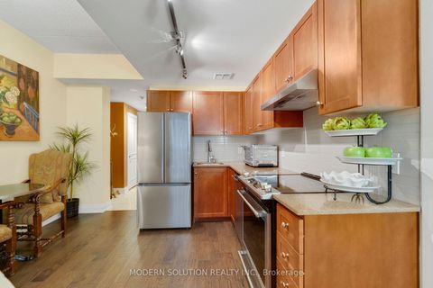 Photo 9 at 905 - 2737 Keele Street, CFB, Toronto