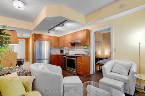 Photo 11 at 905 - 2737 Keele Street, CFB, Toronto