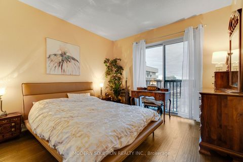 Photo 16 at 905 - 2737 Keele Street, CFB, Toronto