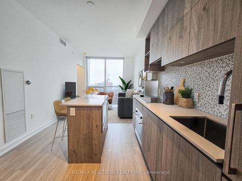 Photo 10 at 2710 - 1 Yorkville Avenue, Annex, Toronto