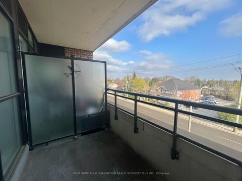 Photo 20 at 310 - 2396 Major MacKenzie Drive, Maple, Vaughan