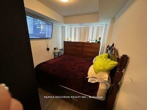 Photo 16 at 917 - 830 Lawrence Avenue W, Glen Park, Toronto