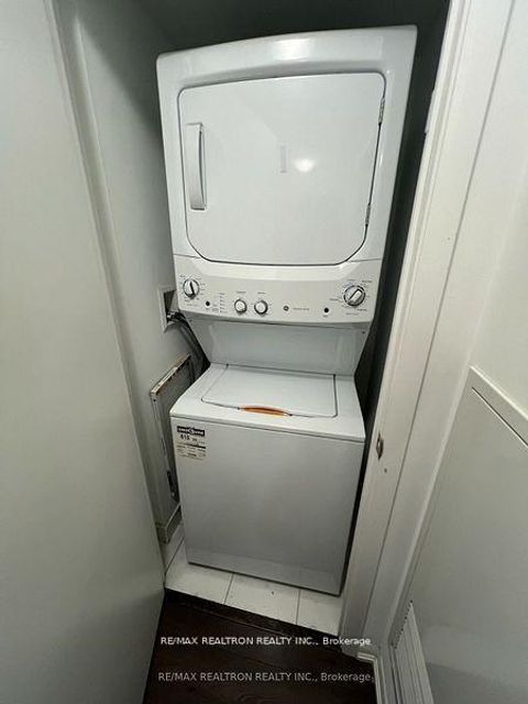 Photo 17 at 917 - 830 Lawrence Avenue W, Glen Park, Toronto