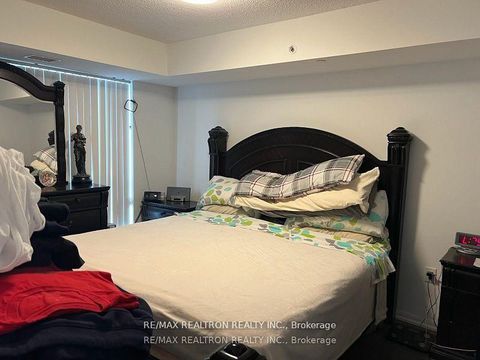 Photo 18 at 917 - 830 Lawrence Avenue W, Glen Park, Toronto