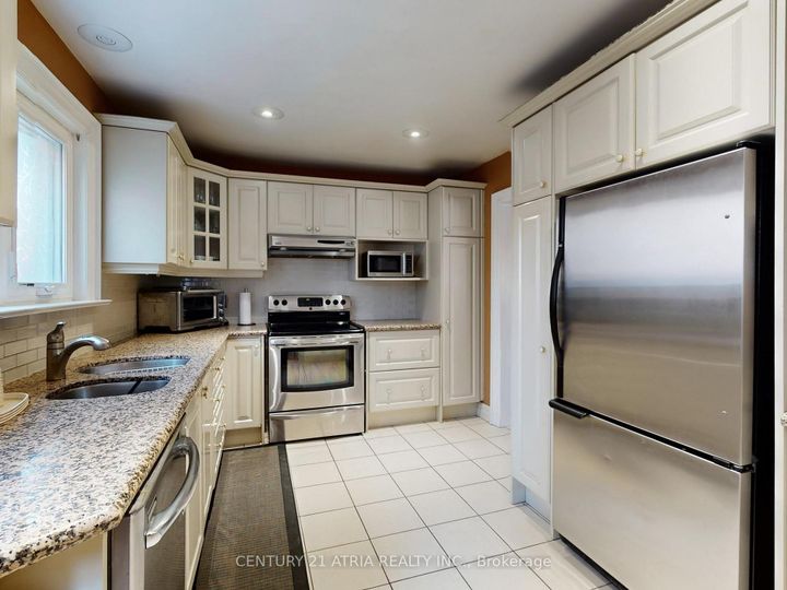 Photo 15 at 39 Prattley Drive, Don Valley Village, Toronto