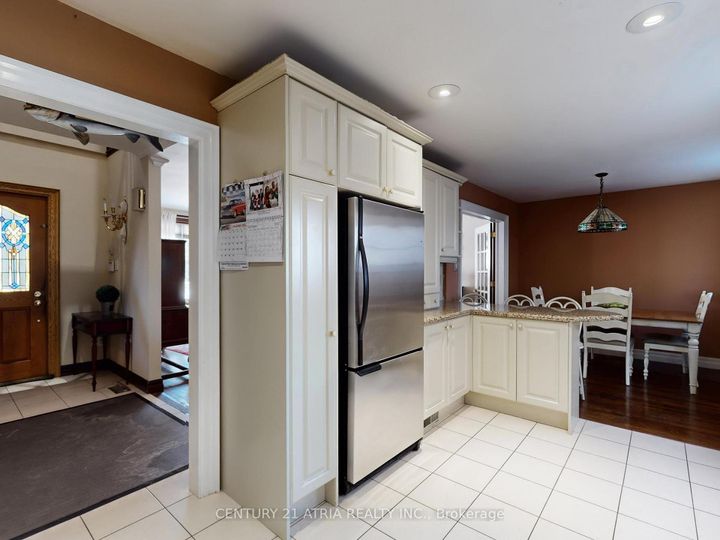 Photo 18 at 39 Prattley Drive, Don Valley Village, Toronto