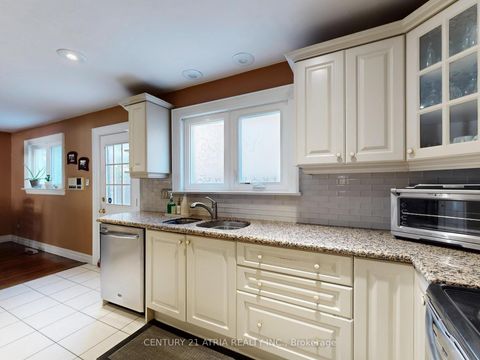 Photo 19 at 39 Prattley Drive, Don Valley Village, Toronto