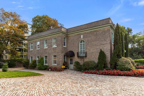 Photo 20 at 1 Edmund Gate, Casa Loma, Toronto