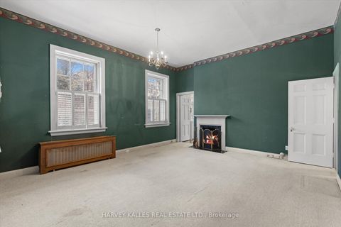 Photo 23 at 1 Edmund Gate, Casa Loma, Toronto