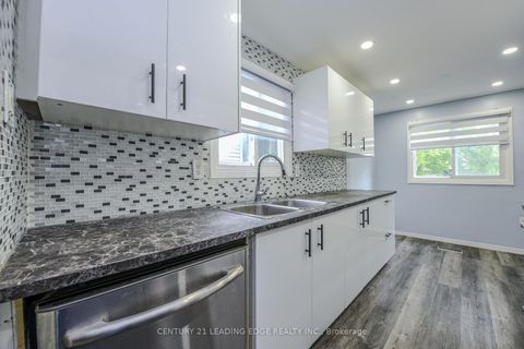 Photo 16 at 169 Hickling Trail, Grove East, Barrie