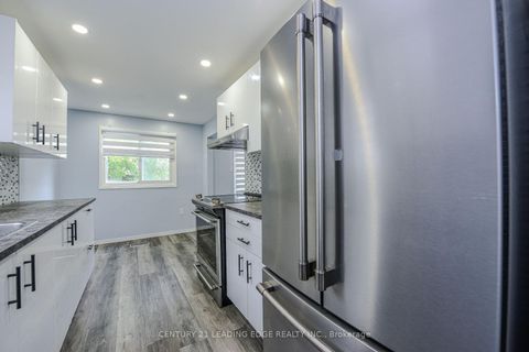 Photo 17 at 169 Hickling Trail, Grove East, Barrie