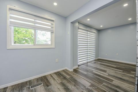 Photo 21 at 169 Hickling Trail, Grove East, Barrie