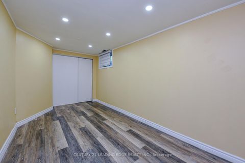 Photo 41 at 169 Hickling Trail, Grove East, Barrie