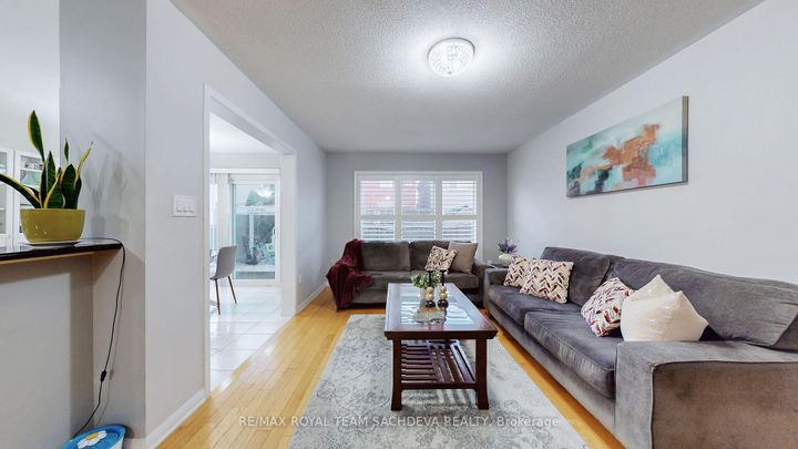 Photo 10 at 1809 Parkhurst Crescent, Duffin Heights, Pickering