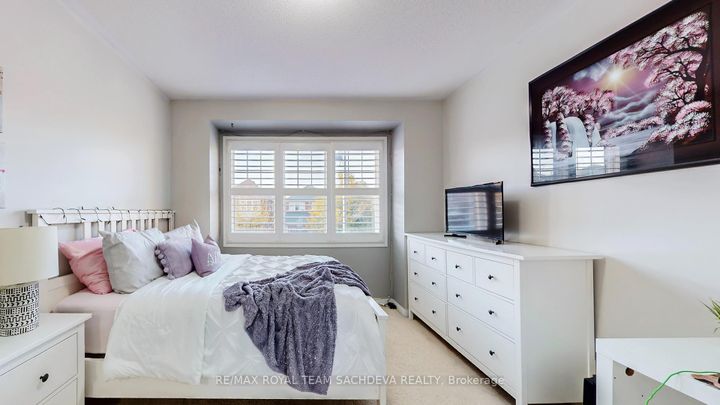 Photo 31 at 1809 Parkhurst Crescent, Duffin Heights, Pickering