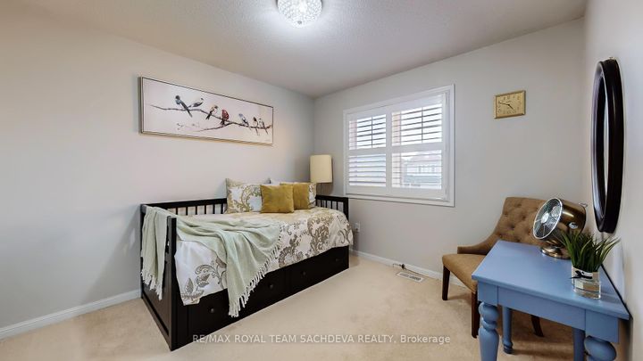 Photo 33 at 1809 Parkhurst Crescent, Duffin Heights, Pickering