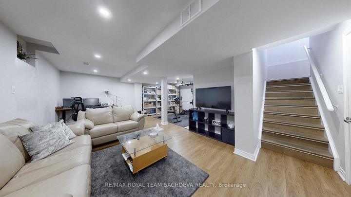 Photo 42 at 1809 Parkhurst Crescent, Duffin Heights, Pickering