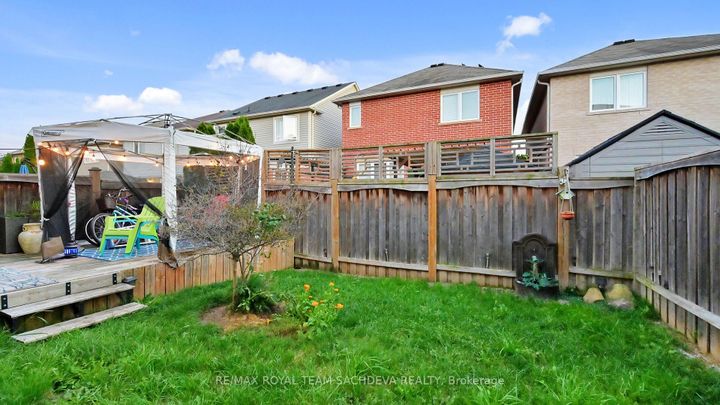 Photo 49 at 1809 Parkhurst Crescent, Duffin Heights, Pickering