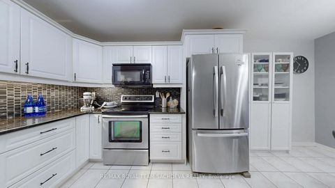 Photo 20 at 1809 Parkhurst Crescent, Duffin Heights, Pickering