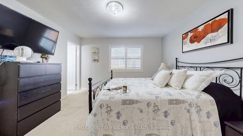 Photo 28 at 1809 Parkhurst Crescent, Duffin Heights, Pickering