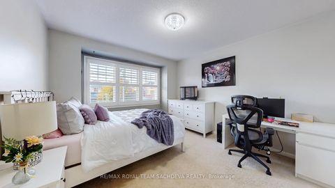 Photo 30 at 1809 Parkhurst Crescent, Duffin Heights, Pickering