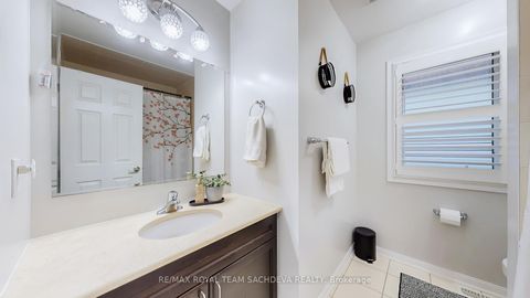 Photo 38 at 1809 Parkhurst Crescent, Duffin Heights, Pickering