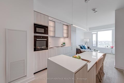 Photo 4 at 3503 - 11 Yorkville Avenue, Annex, Toronto