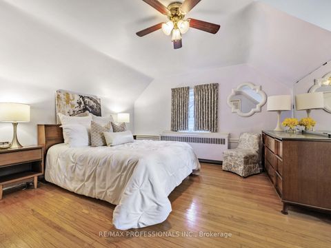 Photo 15 at 55 Craigmore Crescent, Willowdale East, Toronto