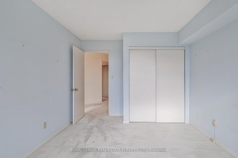 Photo 16 at 611 - 2269 Lake Shore Boulevard W, Mimico, Toronto