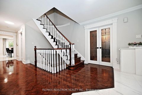 Photo 8 at 427 Mill Street, Mill Pond, Richmond Hill