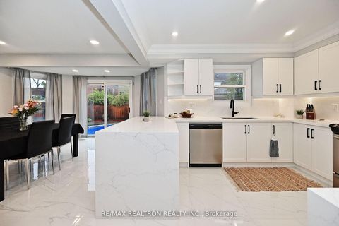 Photo 19 at 427 Mill Street, Mill Pond, Richmond Hill