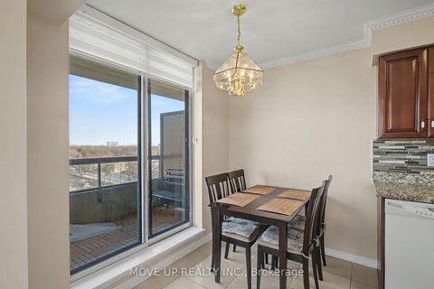 Photo 8 at 810 - 91 Townsgate Drive, Yorkhill, Vaughan