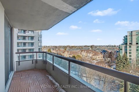 Photo 12 at 810 - 91 Townsgate Drive, Yorkhill, Vaughan