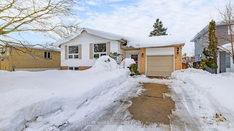 Photo 1 at 14 Lonsdale Place, Grove East, Barrie