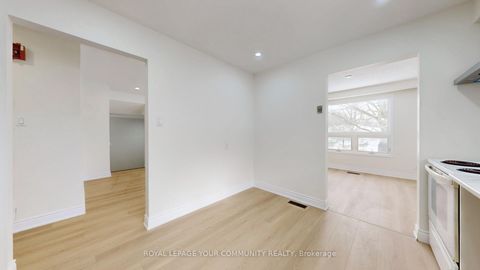 Photo 9 at 14 Lonsdale Place, Grove East, Barrie